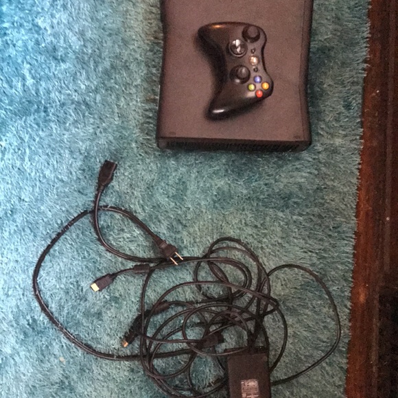 XBox 360 - Picture 6 of 7